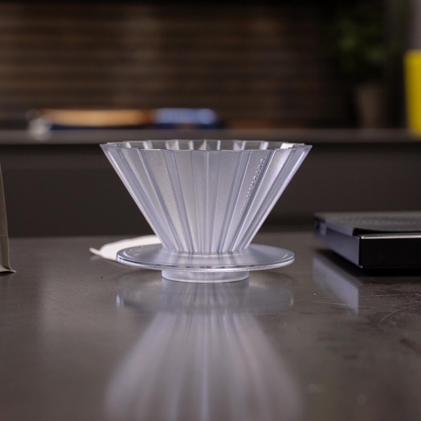 Origami Holder (Clear)